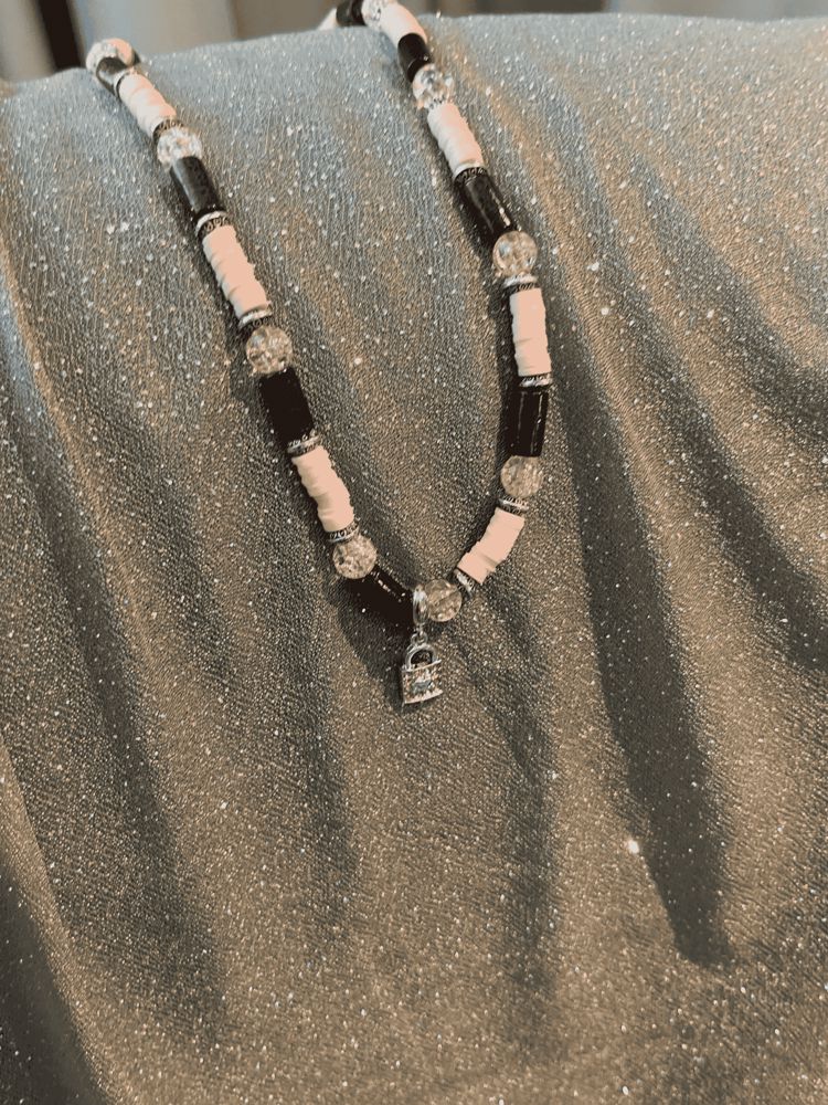 Pink Wood Lock Necklace_thumbnail_2